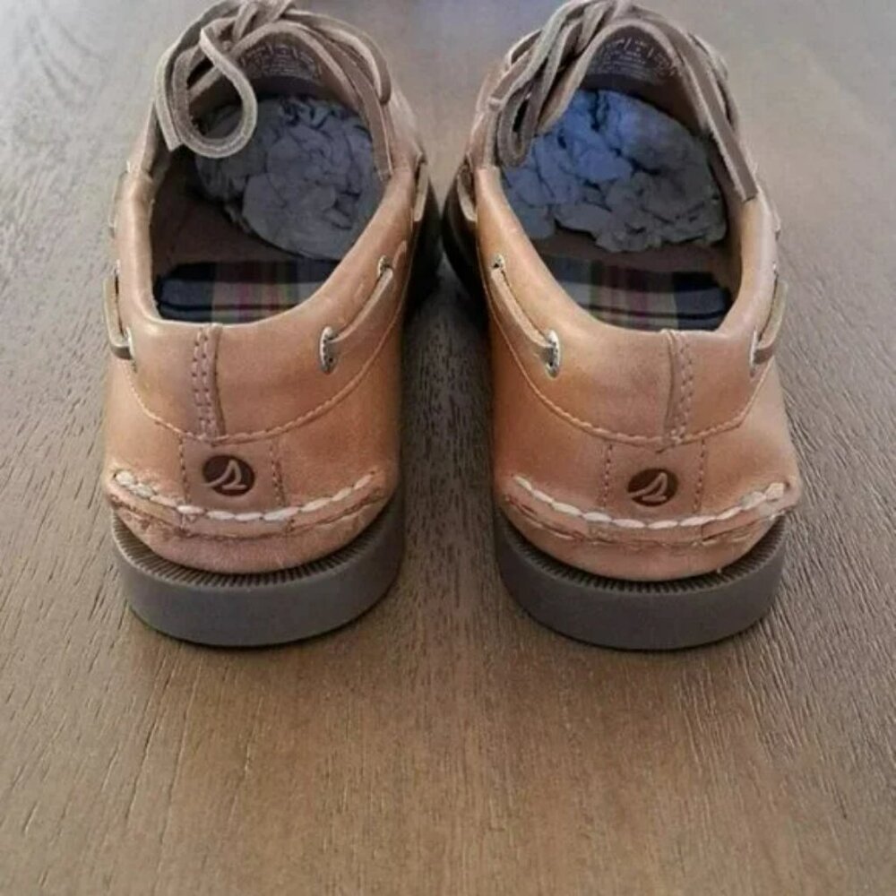 Sperry Authentic Original™ 2 Eye Boat Shoe-Color: Tan/Bronzer - Size: Women 6.5 - Picture 5 of 9